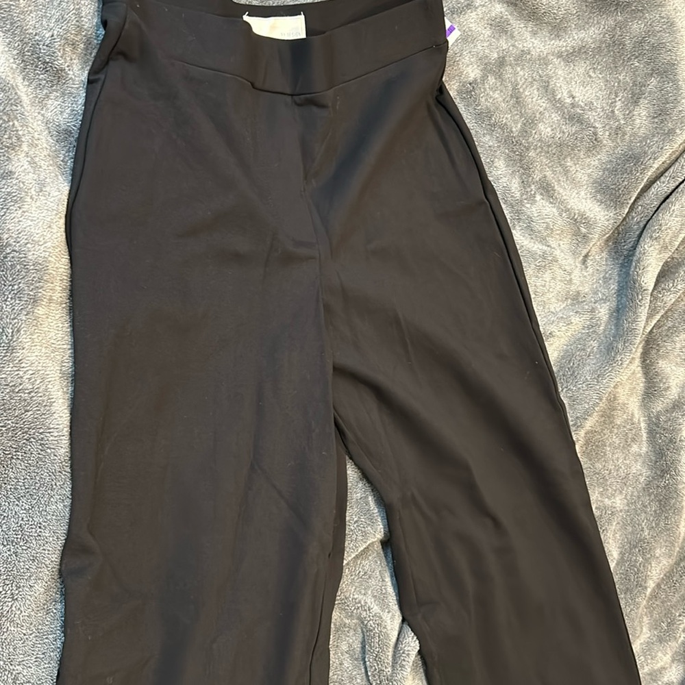 New black pants side M without a tag